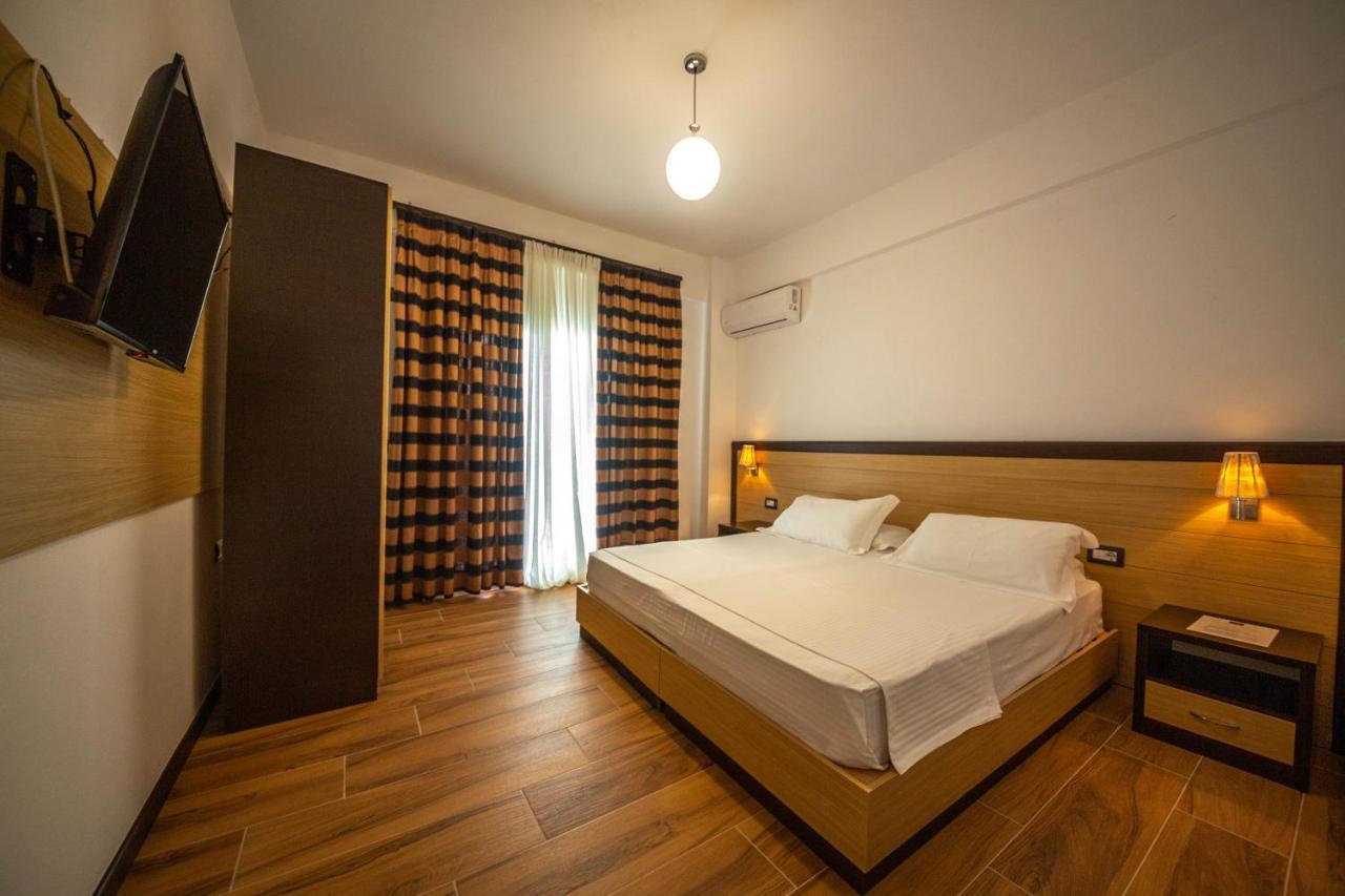 Inada Hotel Ksamil Bagian luar foto